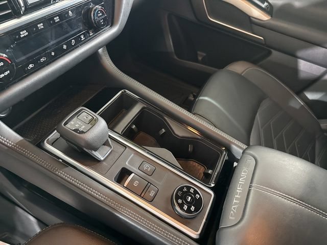 Used 2023 Nissan Pathfinder Platinum AWD/4WD image 22