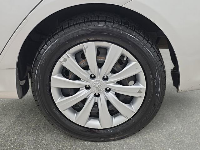 Used 2012 Toyota Corolla LE FWD image 28