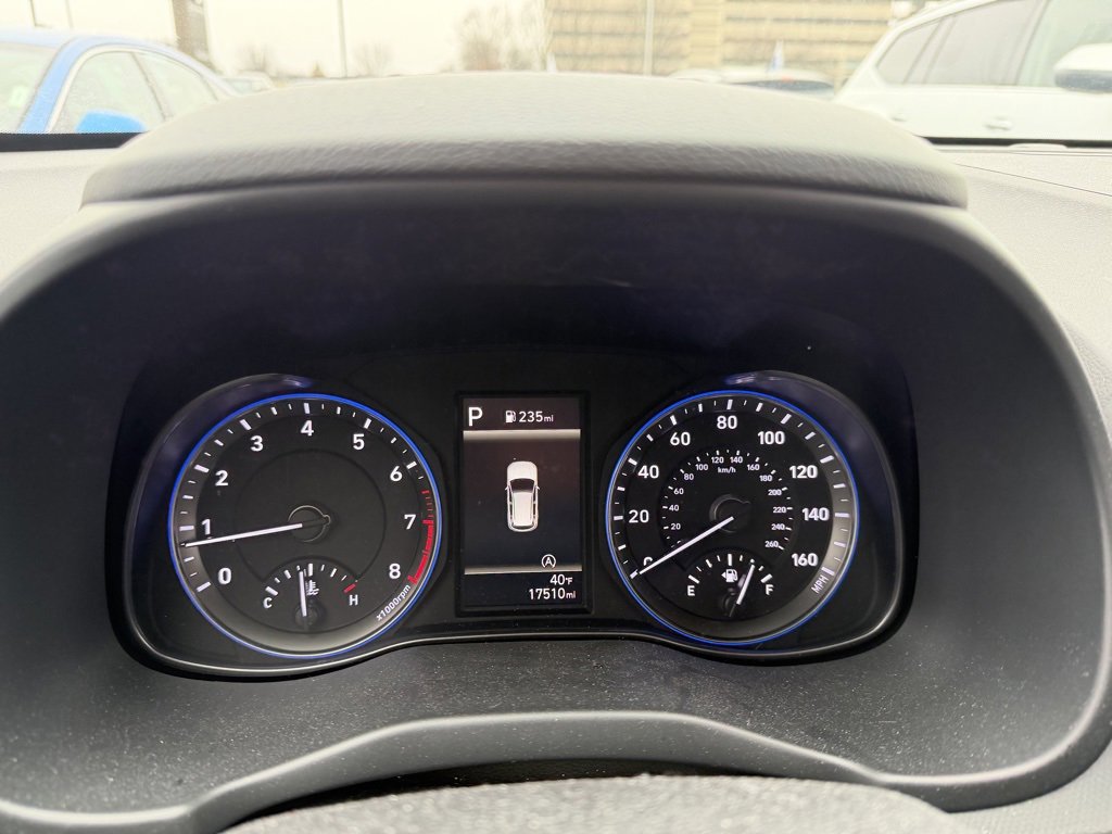 Used 2023 Hyundai Kona SE image 9