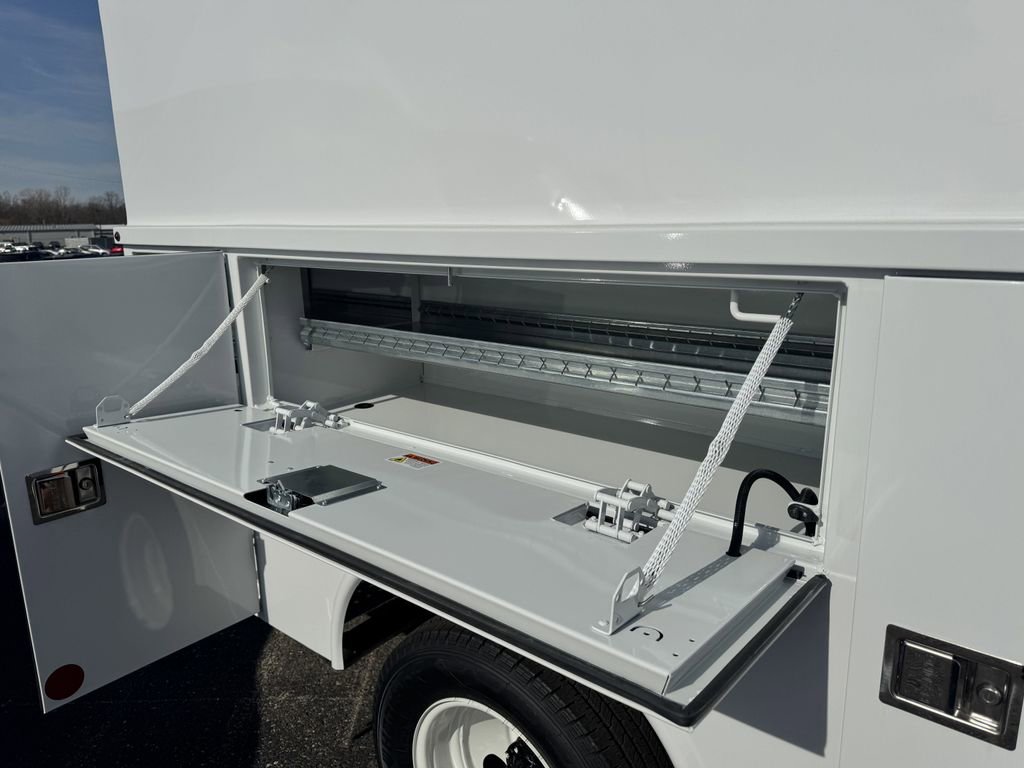 New 2025 Ford E-350 and Econoline 350 Super Duty w/ Power Equipment Group image 6