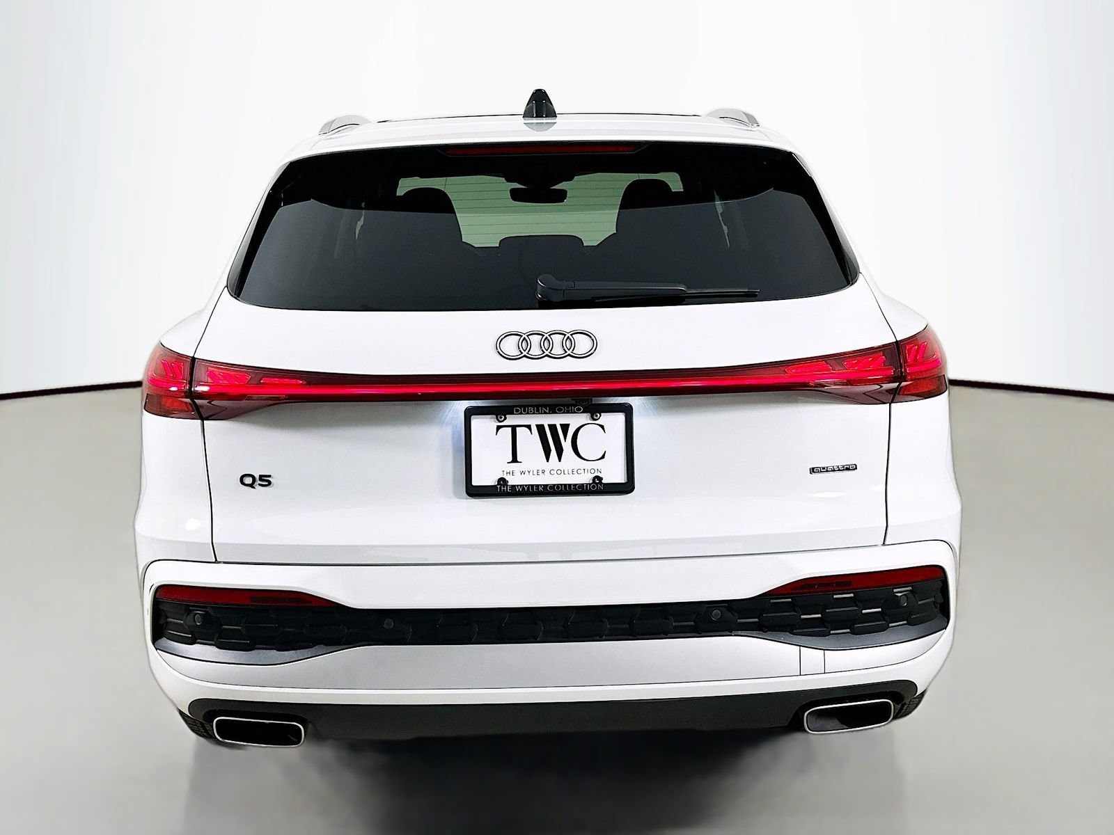 Used 2025 Audi Q5 Prestige AWD/4WD image 6