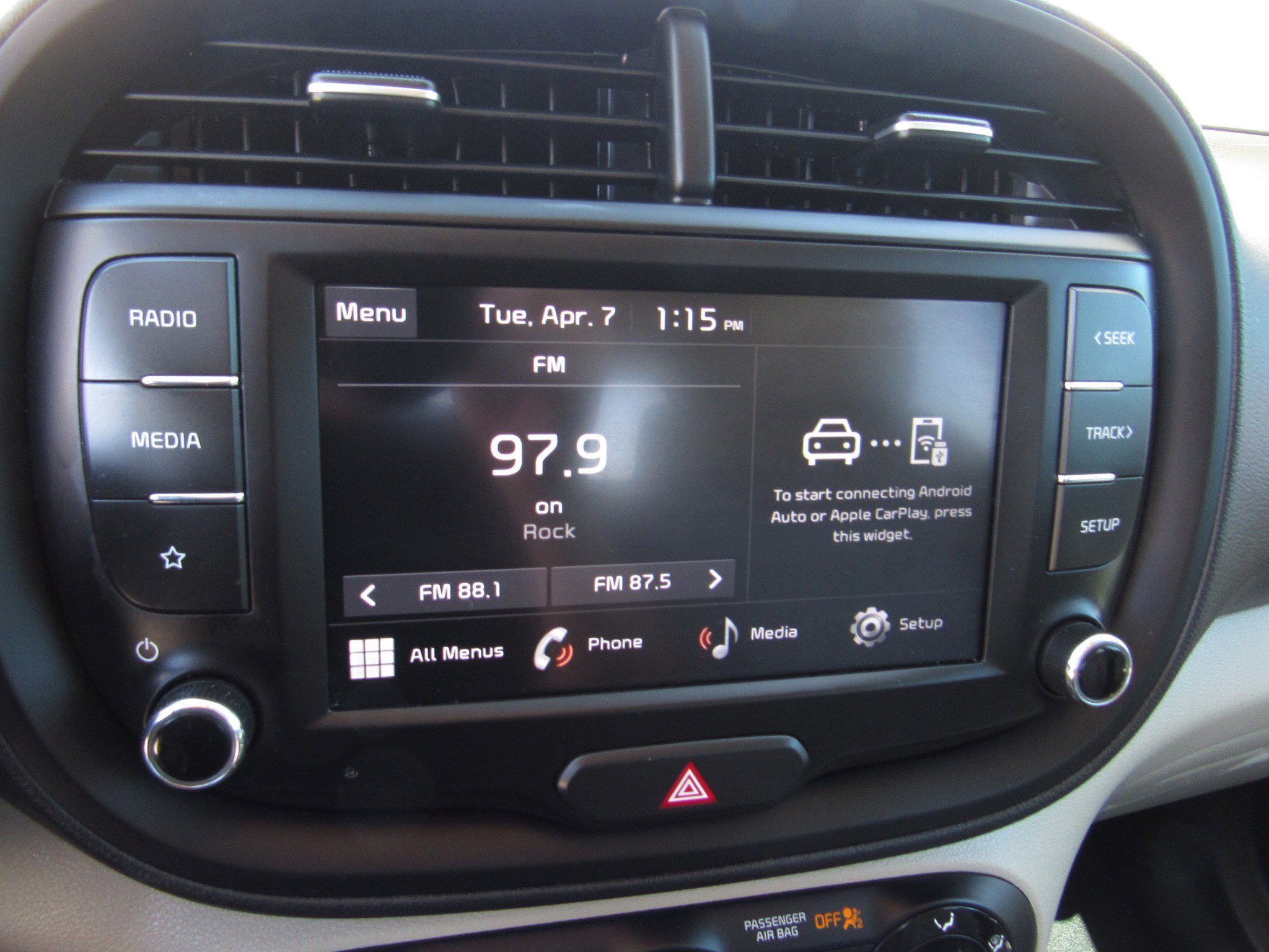 Used 2022 Kia Soul LX image 18