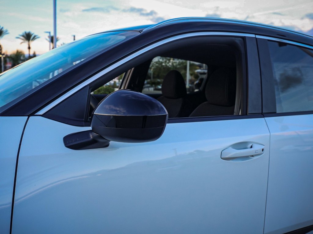 New 2026 Nissan Kicks SV image 12