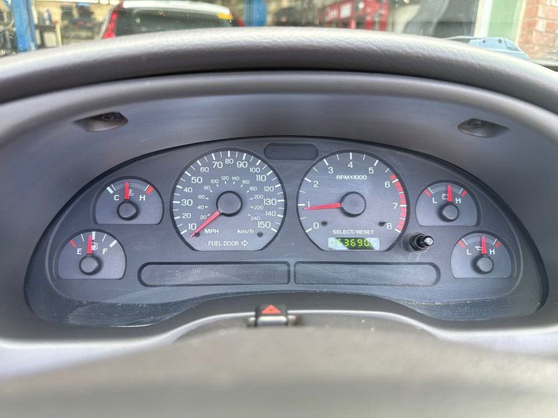 Used 2001 Ford Mustang GT image 26