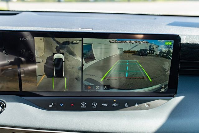 New 2026 Nissan Leaf Platinum+ image 17