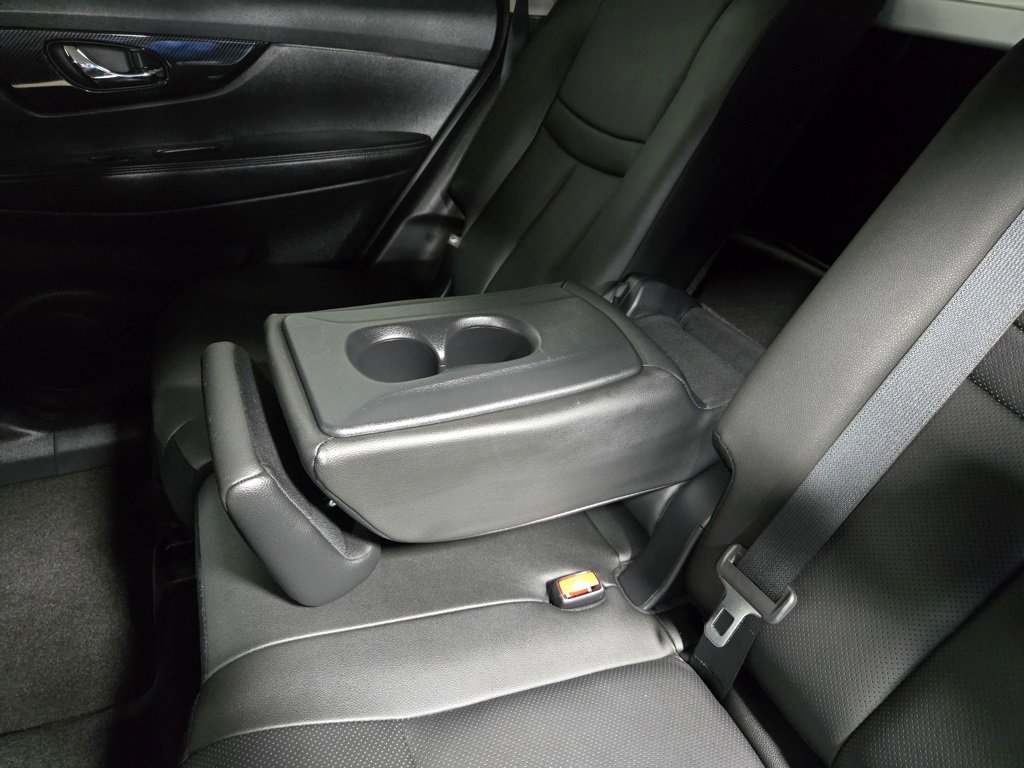 Used 2020 Nissan Rogue SL image 31