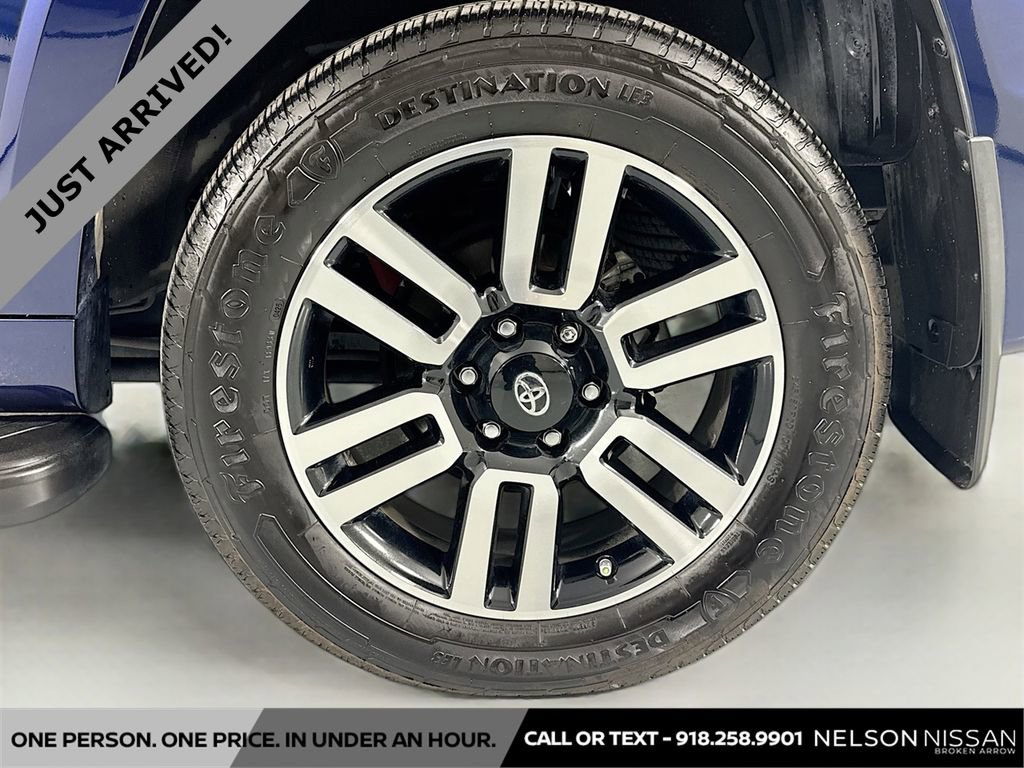 Used 2020 Toyota 4Runner Limited image 31