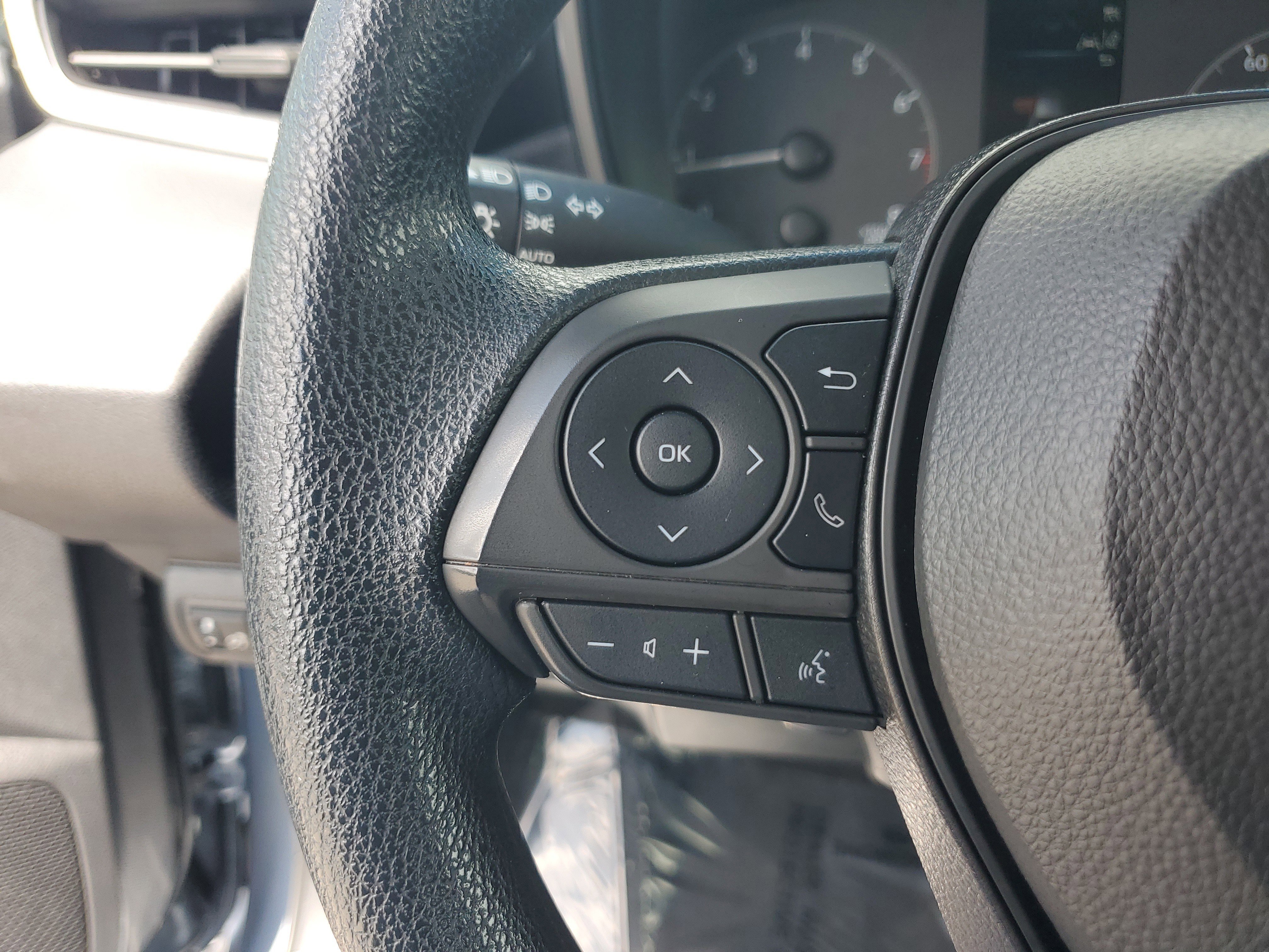 Used 2024 Toyota Corolla LE image 20