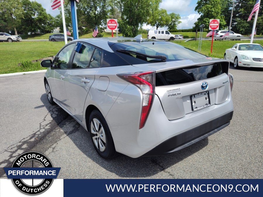 Used 2016 Toyota Prius Three FWD image 5