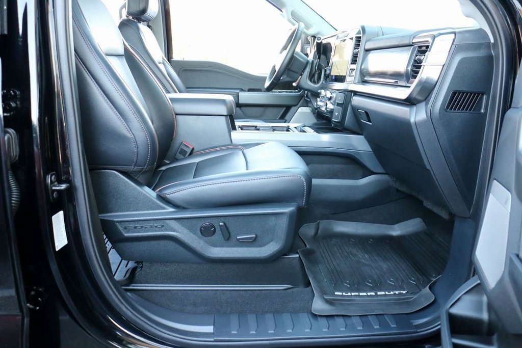 Certified 2025 Ford F350 Lariat w/ Lariat Ultimate Package image 37