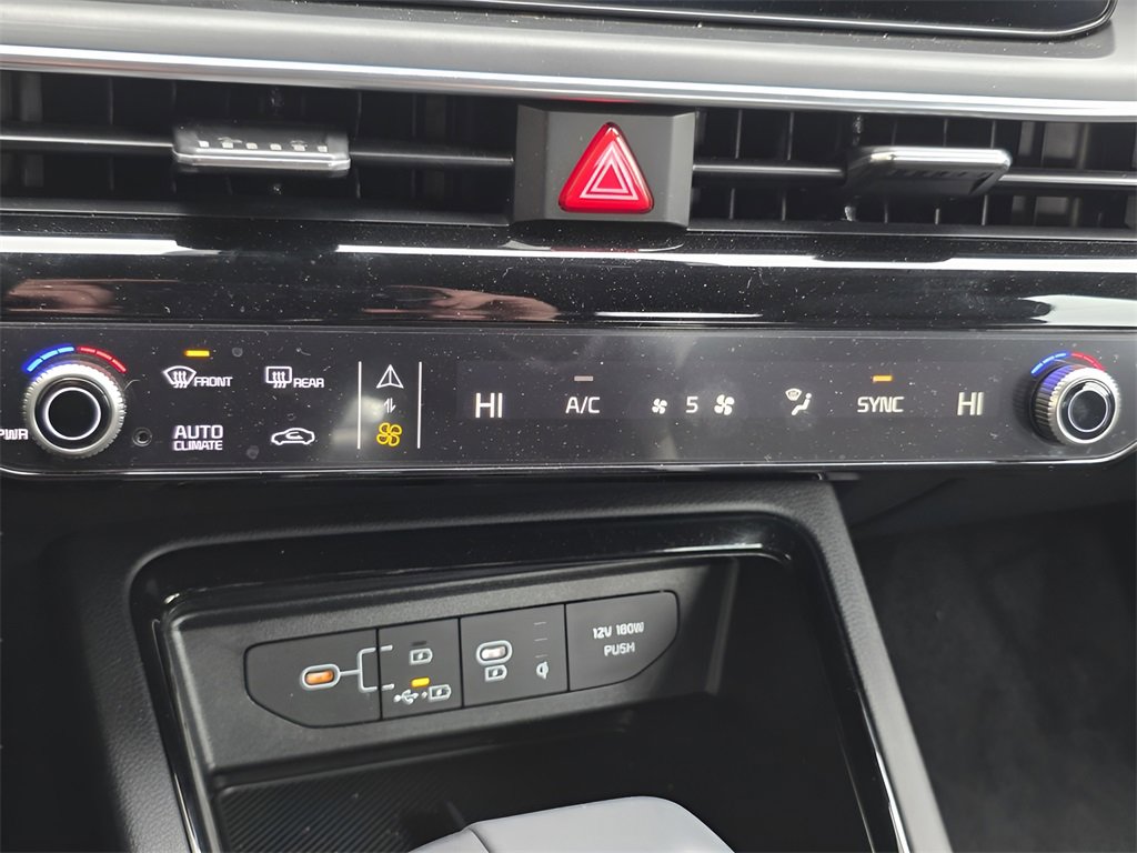 Used 2025 Kia K5 GT-Line image 33