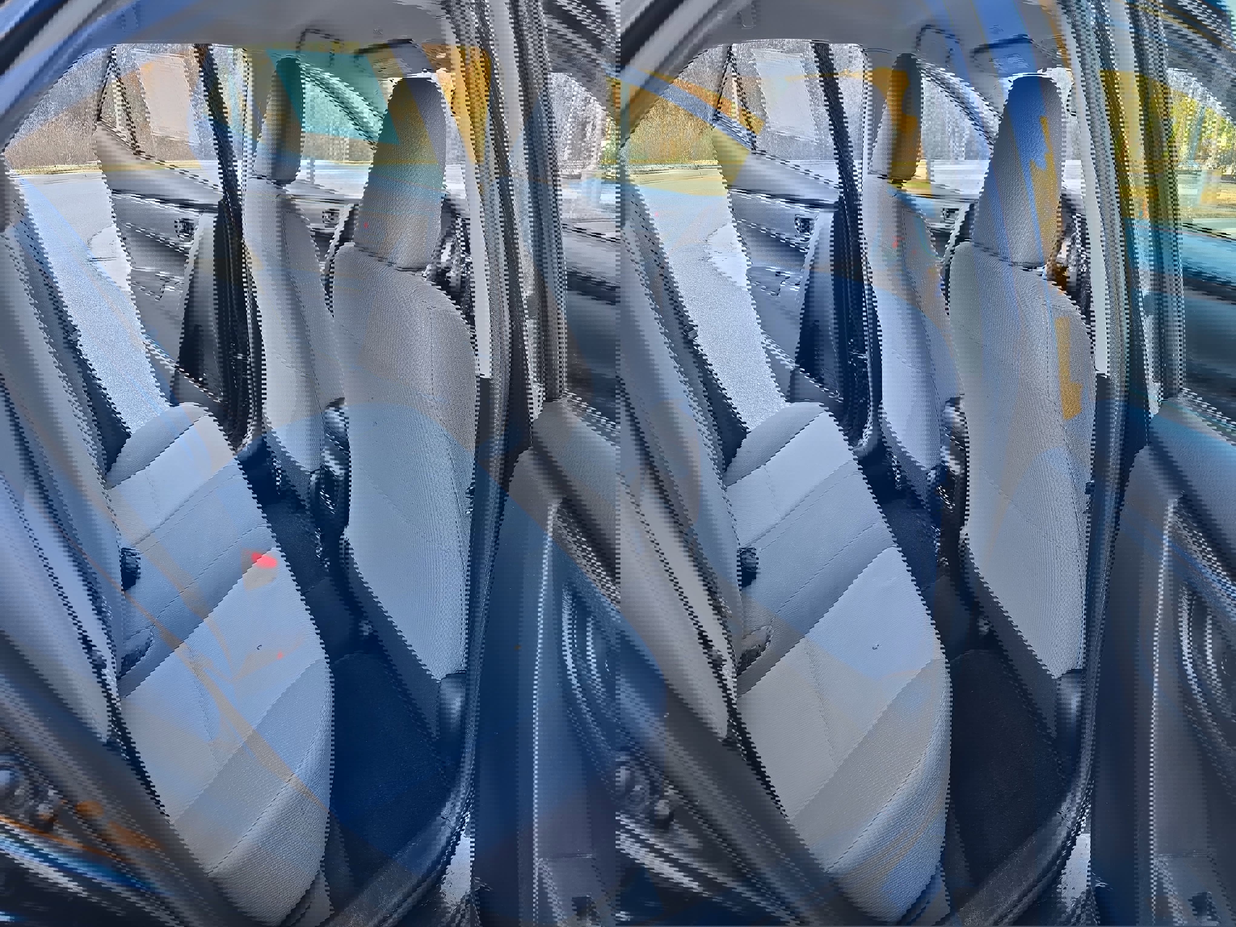 Used 2019 Toyota Corolla LE image 11