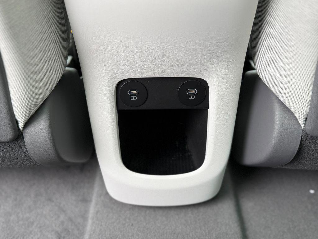 New 2026 Hyundai Ioniq 5 Limited image 8