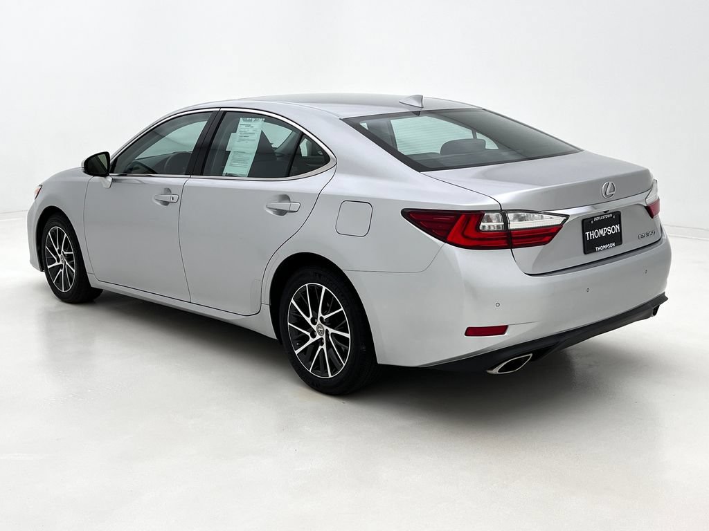 Used 2016 Lexus ES 350 w/ Navigation System Package FWD image 10