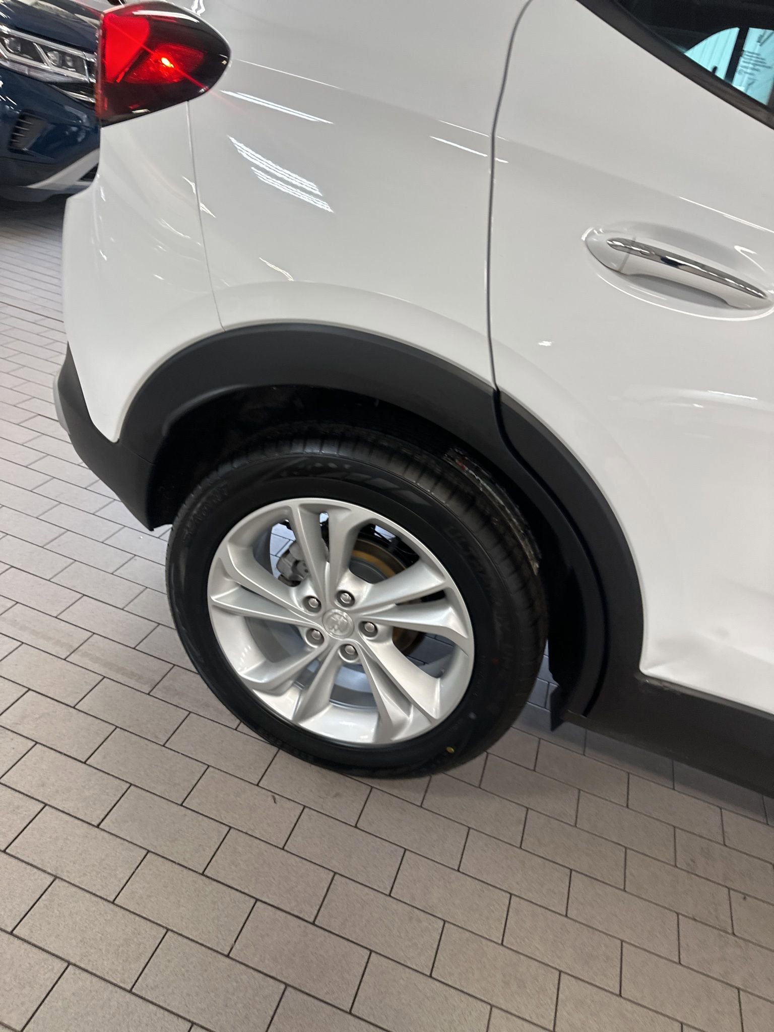 Used 2021 Buick Encore GX Preferred image 22