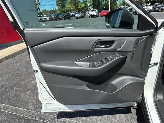 New 2026 Nissan Rogue S image 14