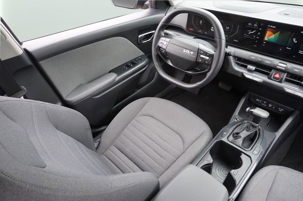 Used 2025 Kia K4 EX FWD image 36