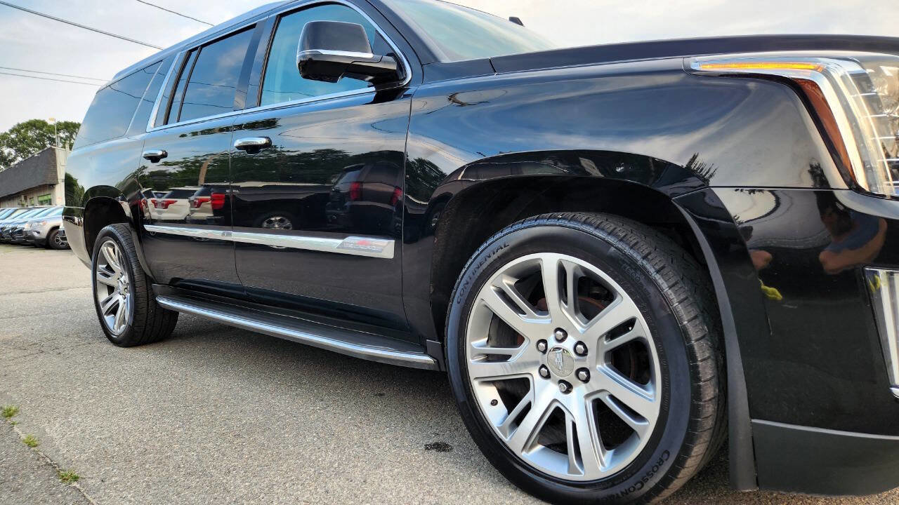 Used 2015 Cadillac Escalade ESV Luxury image 18