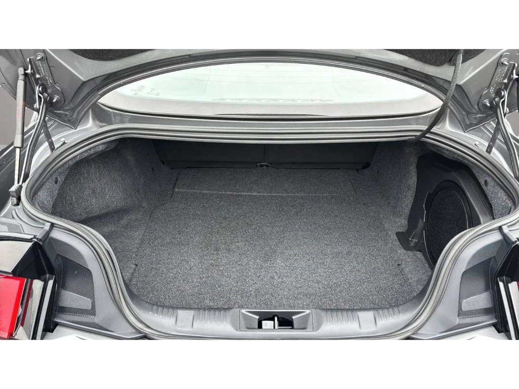 Used 2024 Ford Mustang GT Premium image 9