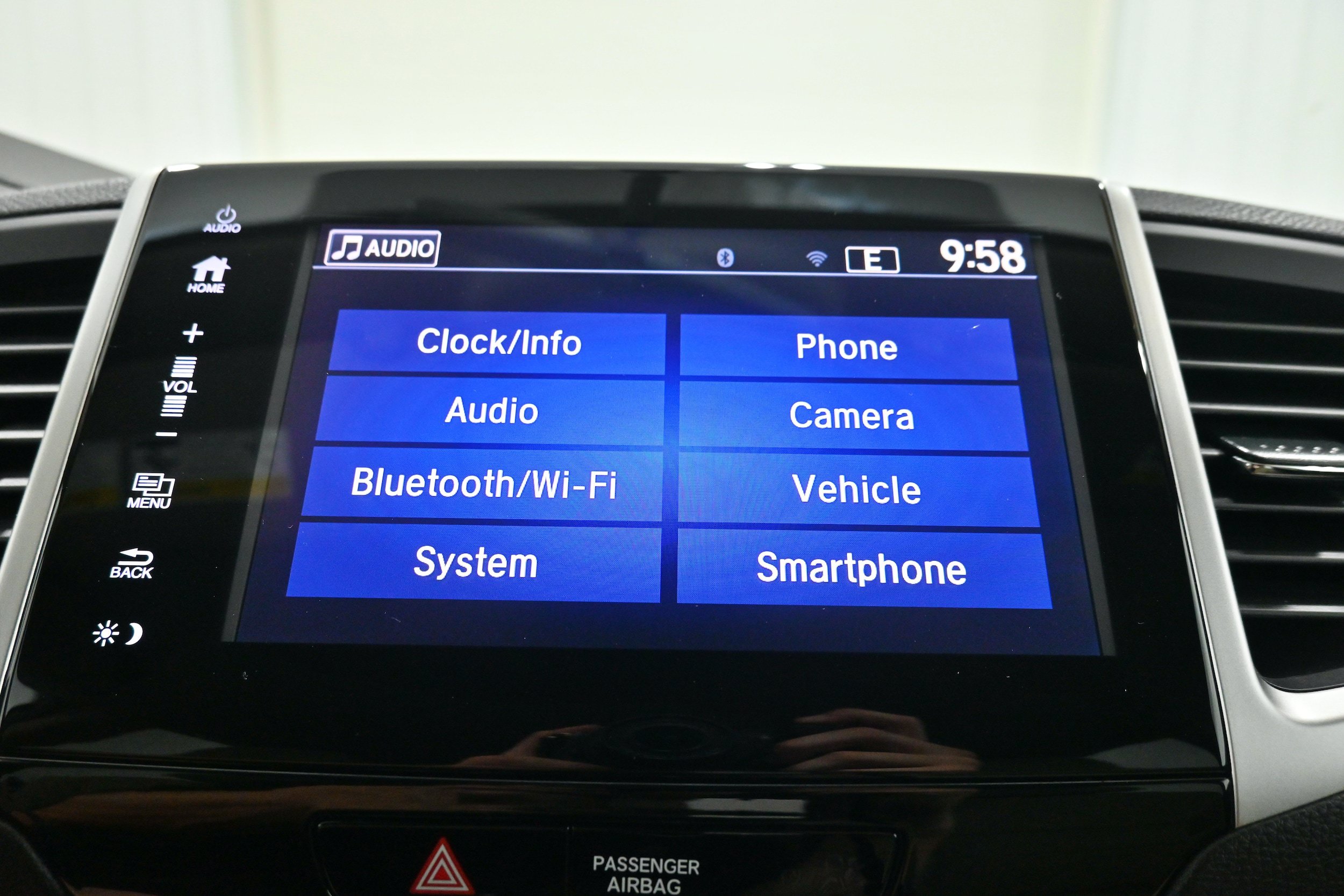 Used 2018 Honda Pilot EX image 14