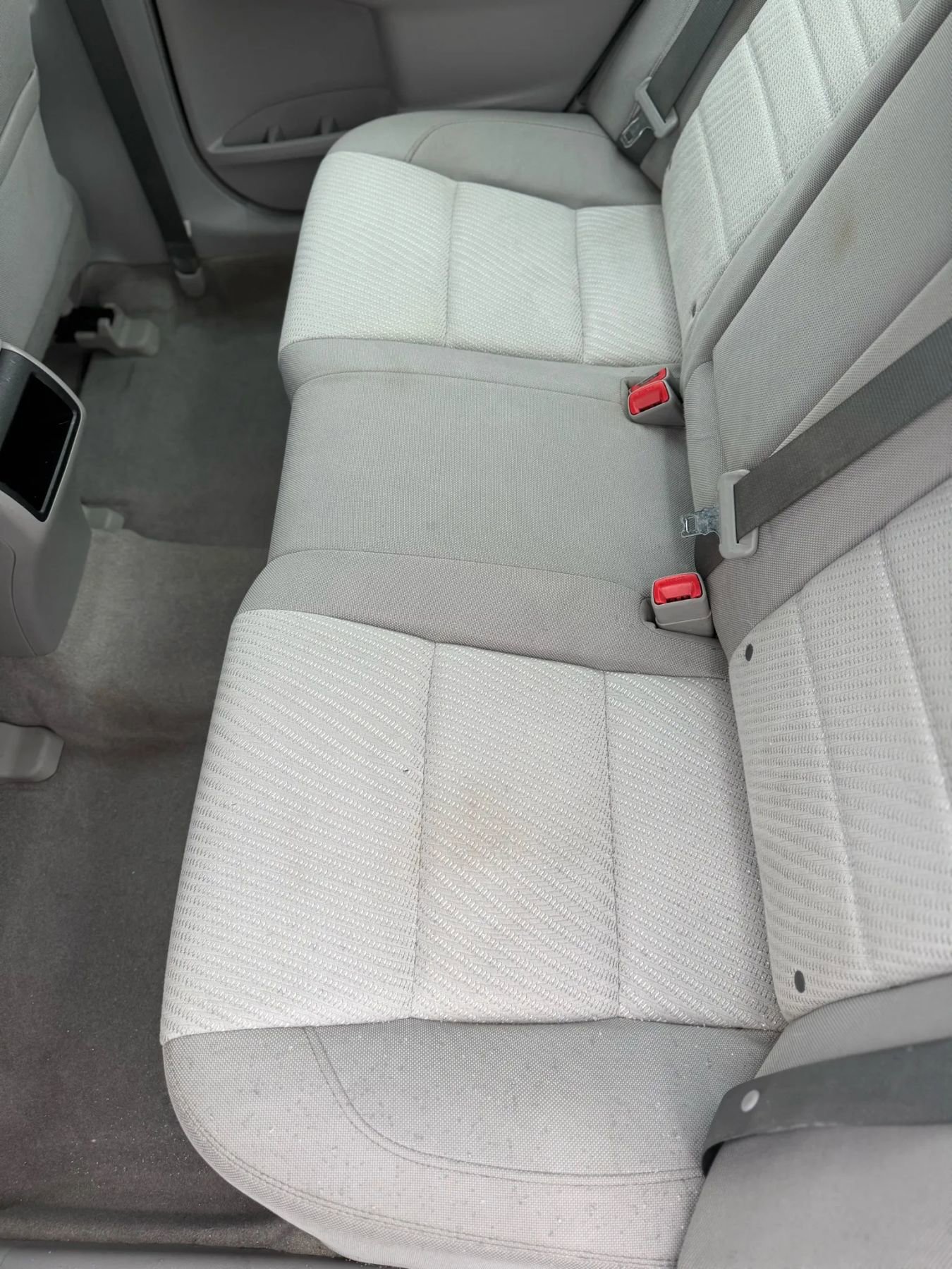 Used 2016 Toyota Camry LE FWD image 25