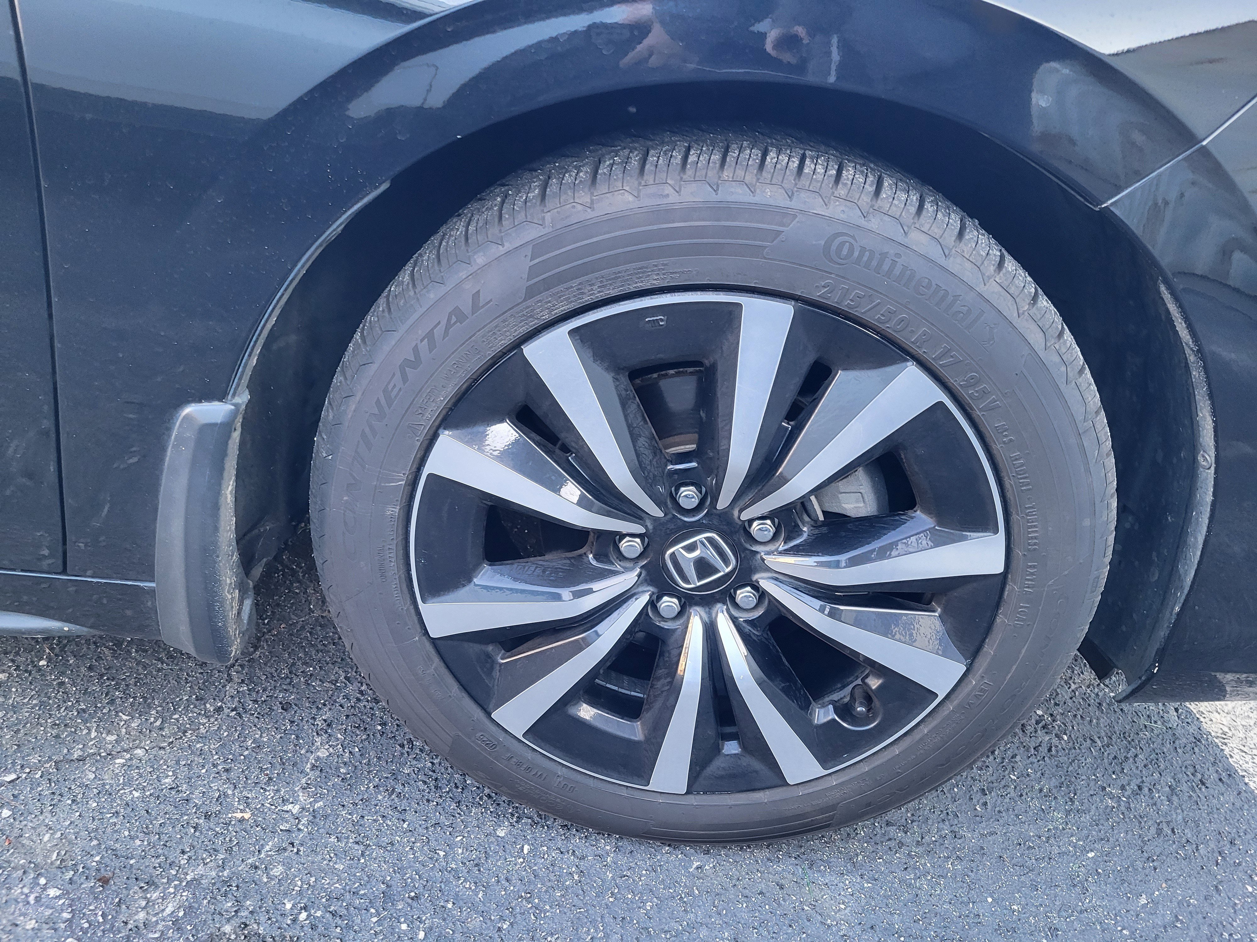 Used 2024 Honda Civic EX-L image 7