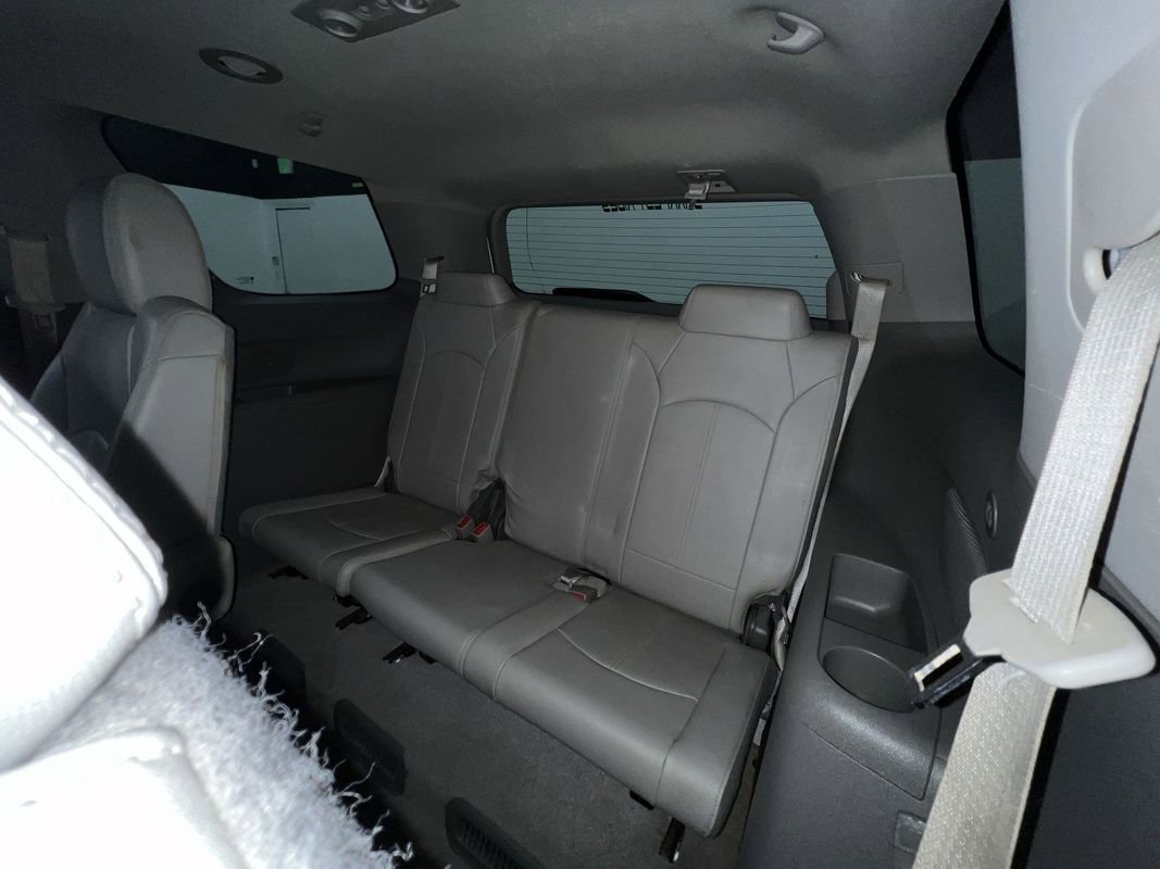 Used 2017 GMC Acadia Limited SLT AWD/4WD image 29