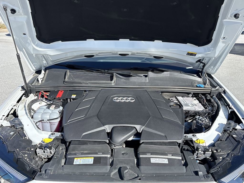 Used 2023 Audi Q7 3.0T Prestige image 31