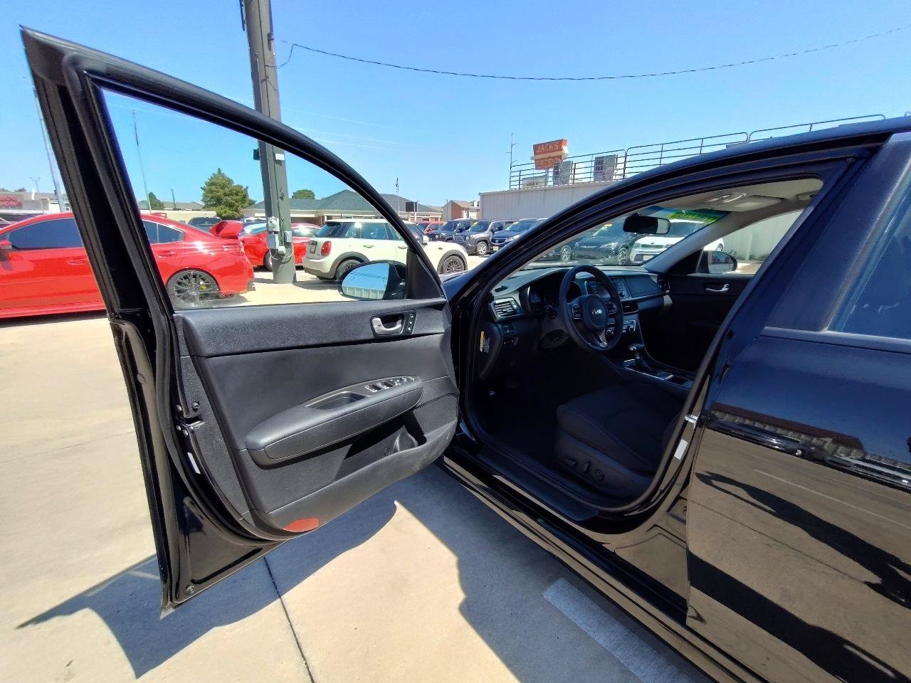 Used 2017 Kia Optima LX w/ Convenience Package FWD image 13