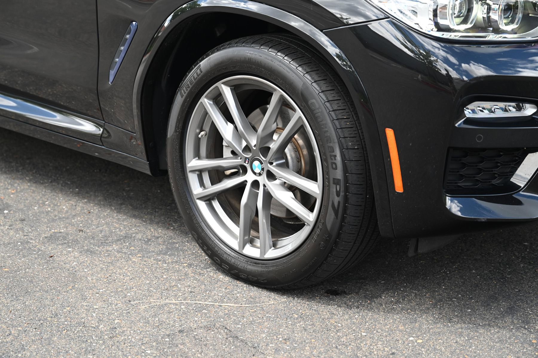 Used 2019 BMW X4 xDrive30i w/ M Sport Package 2 AWD/4WD image 9