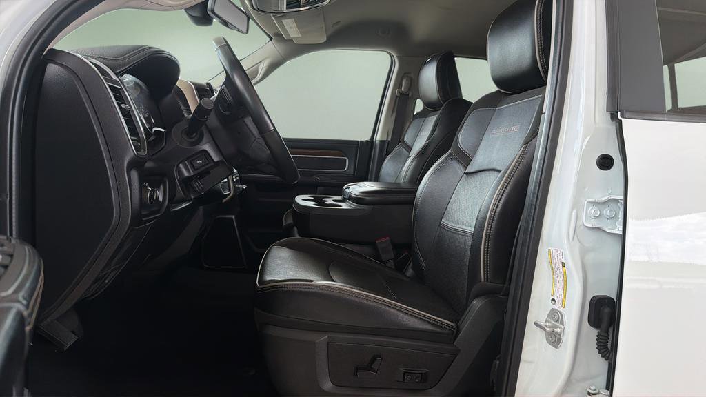 Used 2024 RAM 2500 Laramie AWD/4WD image 17