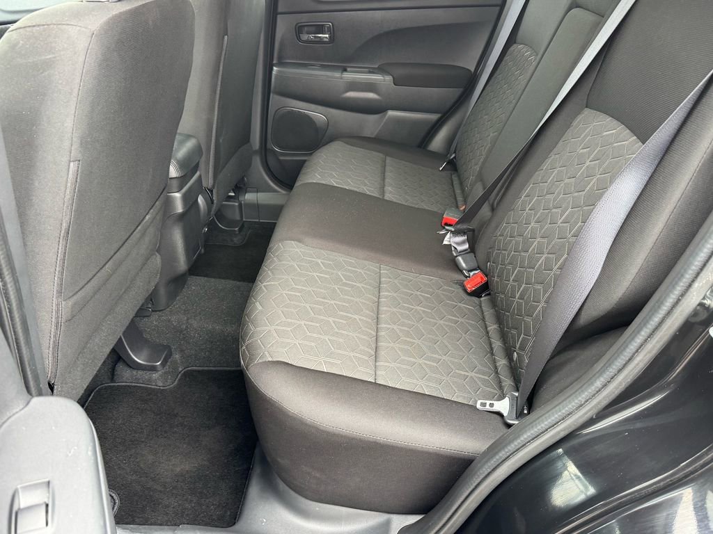 Used 2025 Mitsubishi Outlander Sport ES AWD/4WD image 14