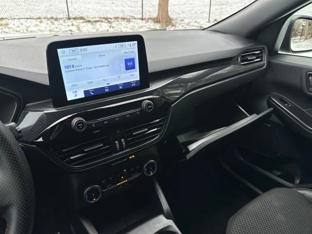 Certified 2025 Ford Escape ST-Line image 30