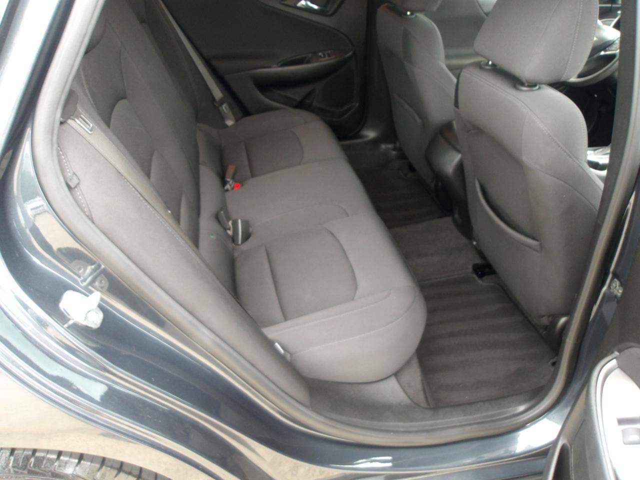 Used 2020 Chevrolet Malibu LS w/ LPO, Convenience Package 2 FWD image 8