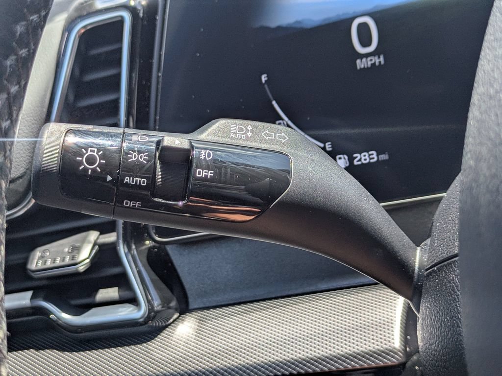 Used 2025 Kia Sportage SX FWD image 29