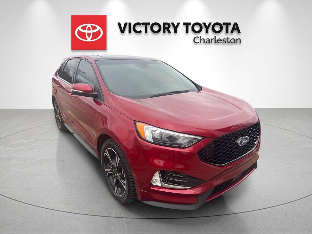 Used 2019 Ford Edge ST image 3