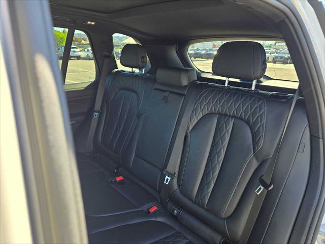 Used 2025 BMW X5 xDrive50e image 20