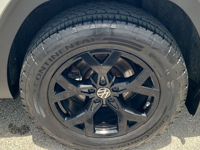 Used 2024 Volkswagen Atlas Peak Edition SEL AWD/4WD image 10