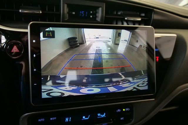 Used 2018 Toyota Corolla SE image 19