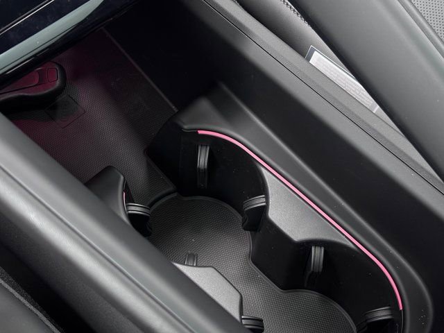 New 2026 Porsche Macan 4 Electric image 23