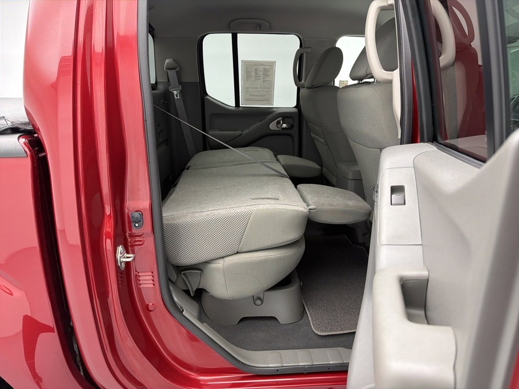 Used 2020 Nissan Frontier SV image 42