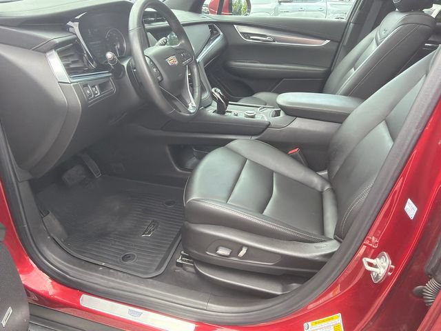 Certified 2024 Cadillac XT6 Luxury w/ LPO, Floor Liner Package AWD/4WD image 9