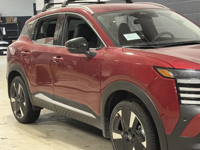 New 2026 Nissan Kicks SR w/ Cold Weather Package image 4