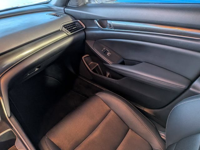 Used 2019 Honda Accord Sport image 14