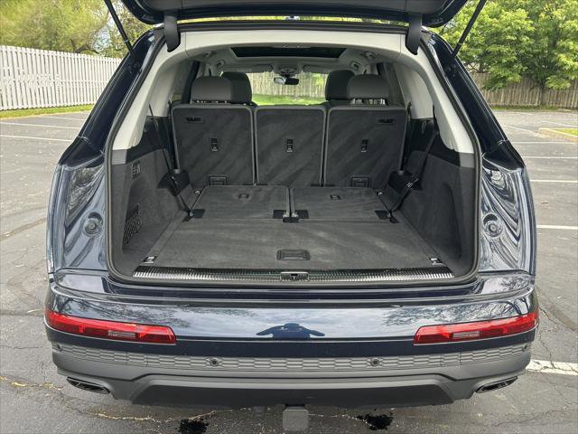 Used 2025 Audi Q7 3.0T Premium Plus w/ Premium Plus Package AWD/4WD image 36