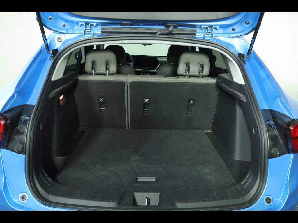 Used 2025 Chevrolet Trax ACTIV w/ Driver Confidence Package image 14