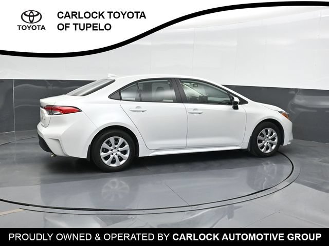 Used 2026 Toyota Corolla LE FWD image 4