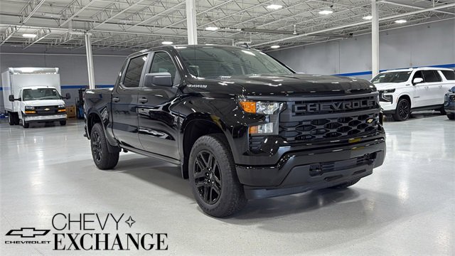 New 2026 Chevrolet Silverado 1500 Custom w/ Turbomax Blackout Package