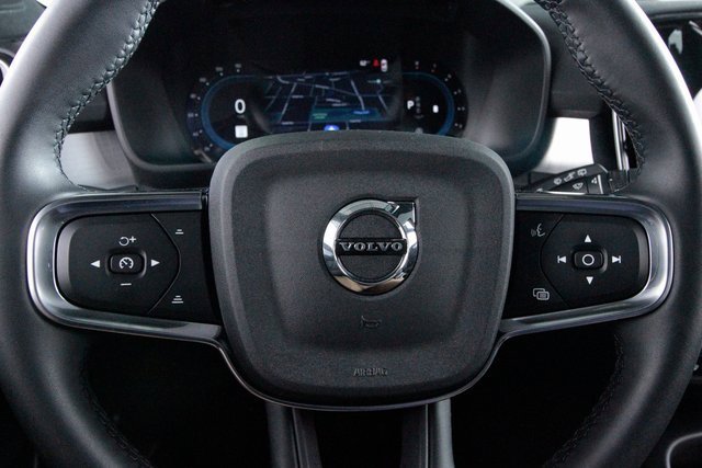 Certified 2025 Volvo XC40 B5 Core w/ Climate Package image 16