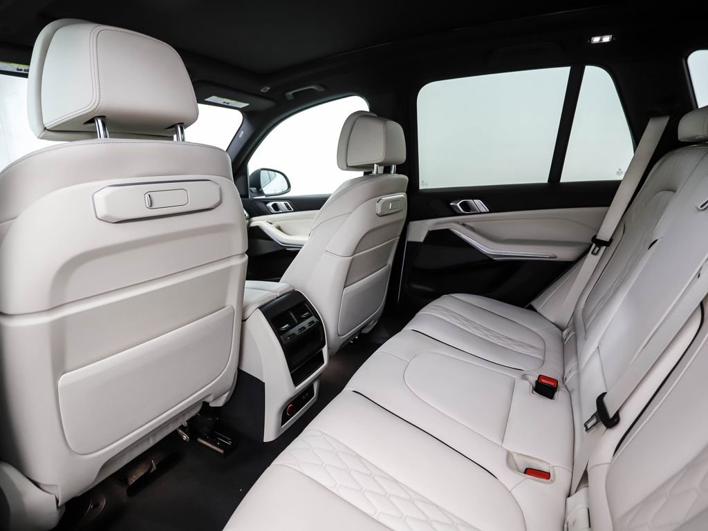 Certified 2024 BMW X5 xDrive40i w/ Premium Package image 21